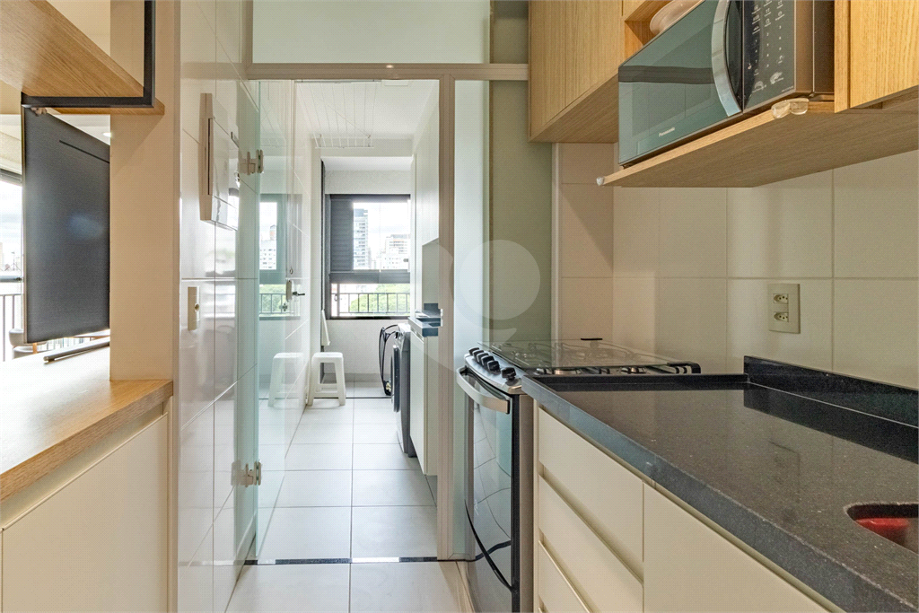 Apartamento - Perdizes - 2 Dormitórios - 67 m²