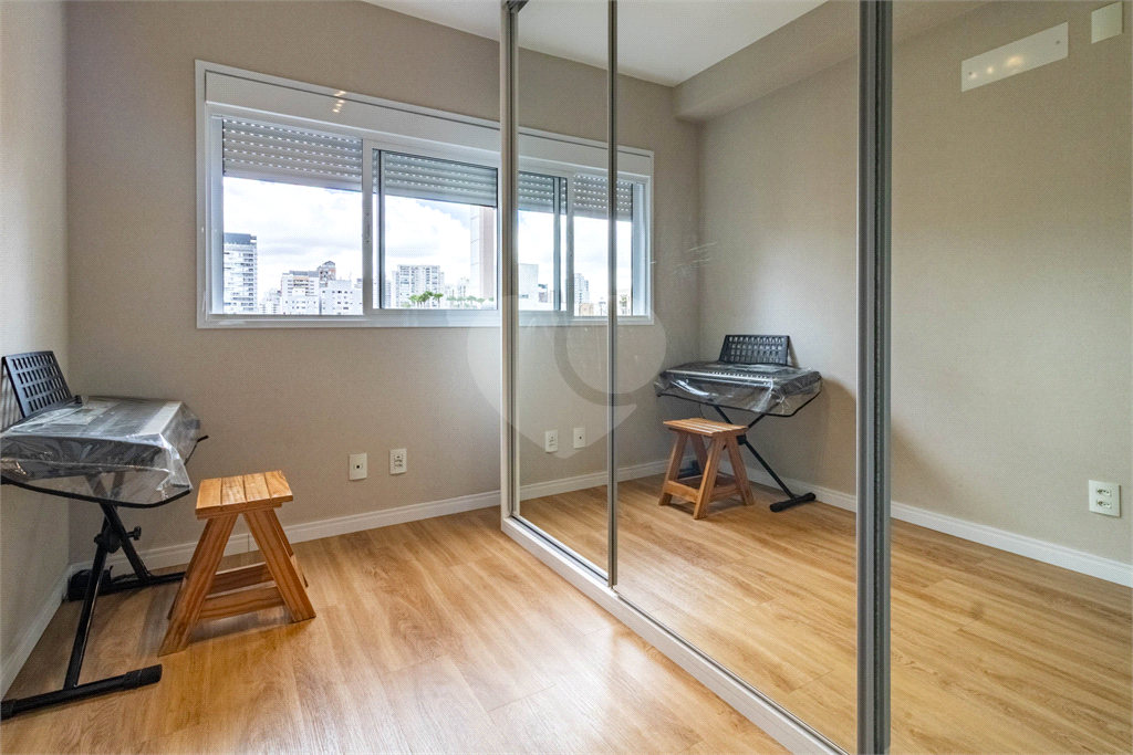 Apartamento - Perdizes - 2 Dormitórios - 67 m²