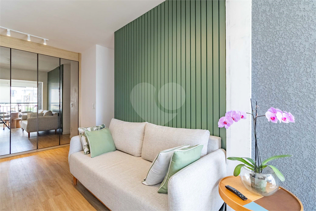 Apartamento - Perdizes - 2 Dormitórios - 67 m²