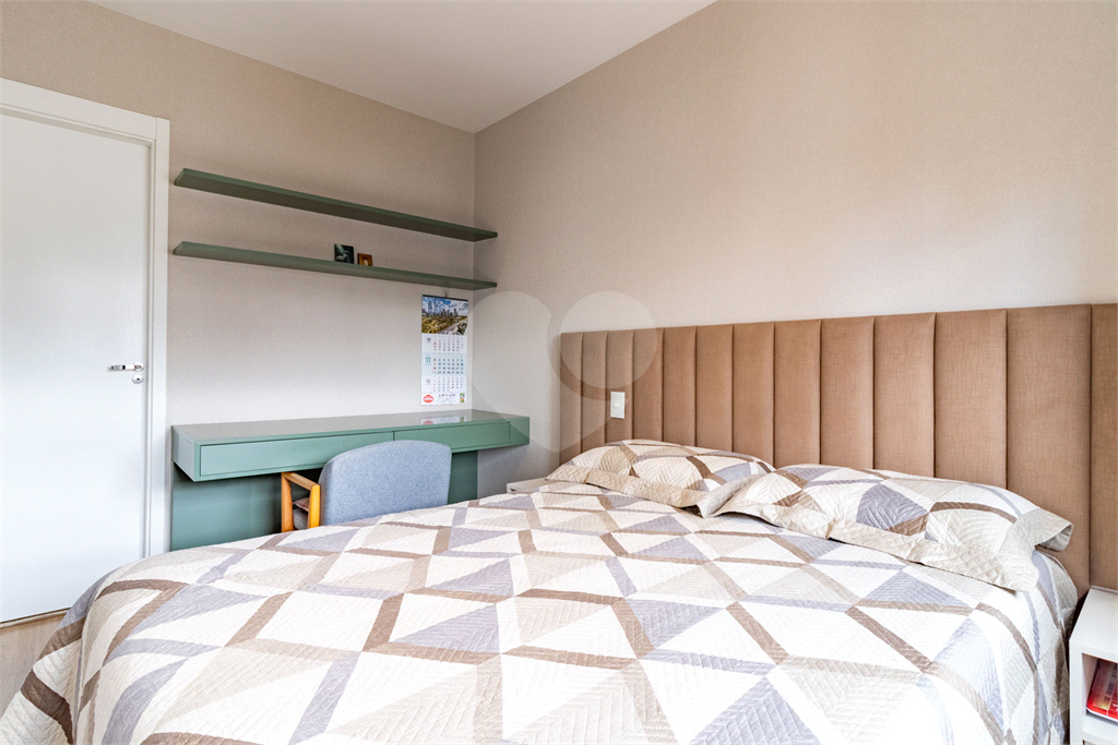 Apartamento - Perdizes - 2 Dormitórios - 67 m²