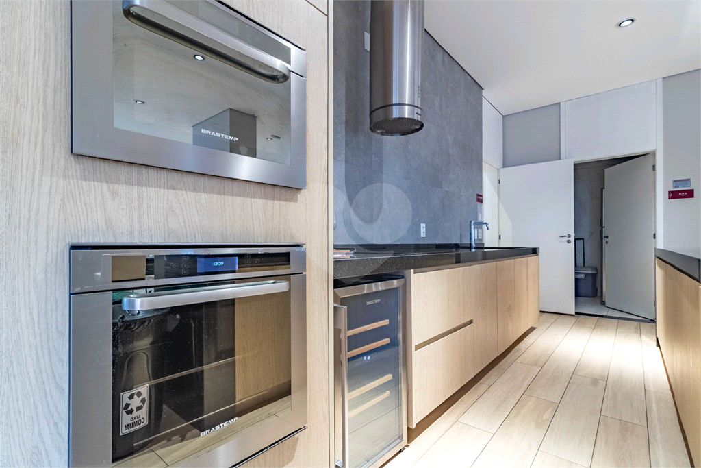 Apartamento - Perdizes - 2 Dormitórios - 67 m²