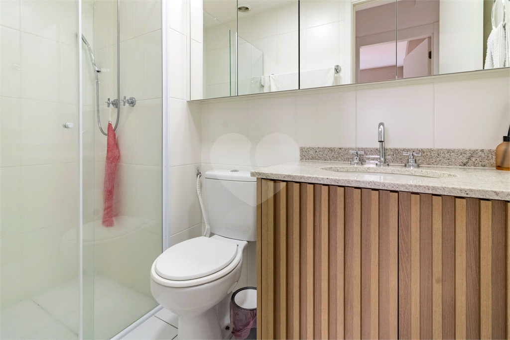 Apartamento - Perdizes - 2 Dormitórios - 67 m²