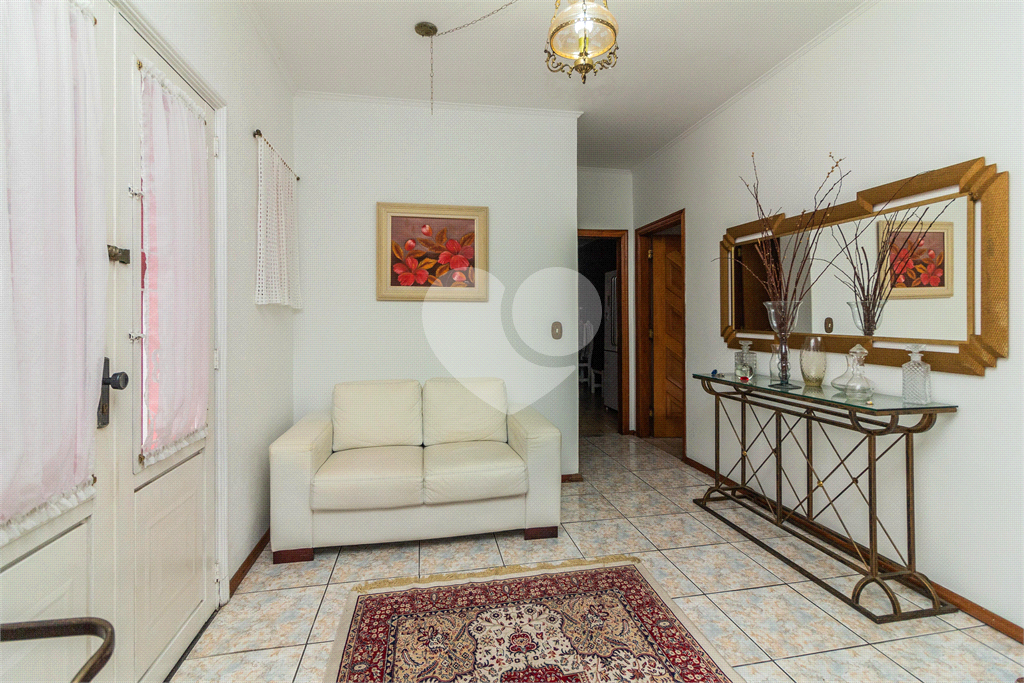  Casa à Venda no Horto Florestal | 180 m² | 3 Dormitórios (2 Suítes) | 4 Vagas! 