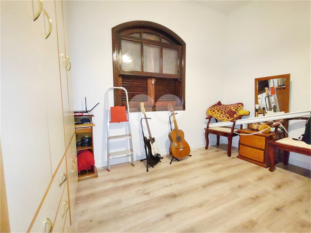  Casa à Venda no Horto Florestal | 180 m² | 3 Dormitórios (2 Suítes) | 4 Vagas! 