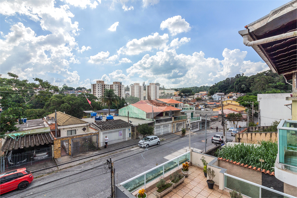  Casa à Venda no Horto Florestal | 180 m² | 3 Dormitórios (2 Suítes) | 4 Vagas! 