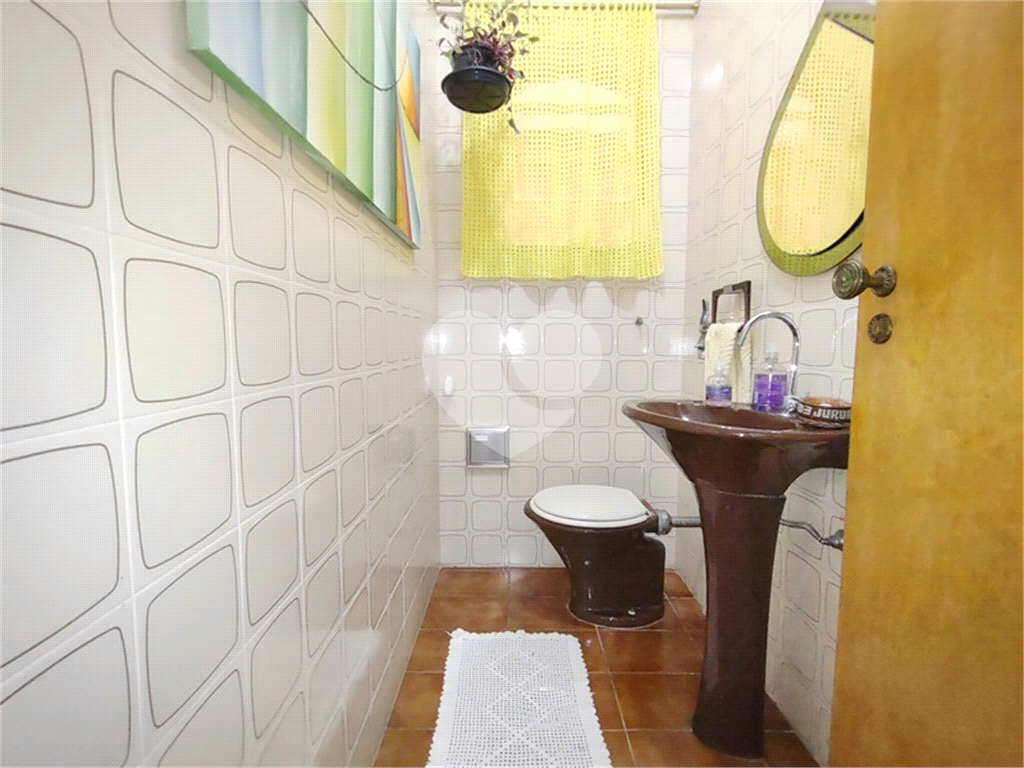  Casa à Venda no Horto Florestal | 180 m² | 3 Dormitórios (2 Suítes) | 4 Vagas! 