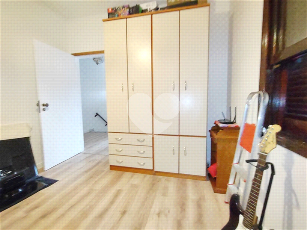  Casa à Venda no Horto Florestal | 180 m² | 3 Dormitórios (2 Suítes) | 4 Vagas! 