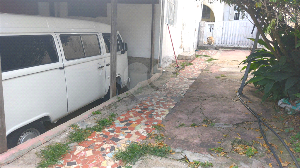 Casa térrea na Vila Medeiros  terreno de  7,5x24 Boa opção para construir do zero