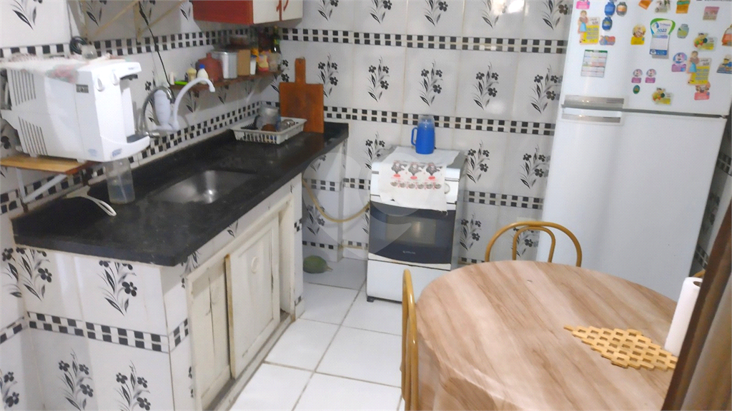 Casa térrea na Vila Medeiros  terreno de  7,5x24 Boa opção para construir do zero