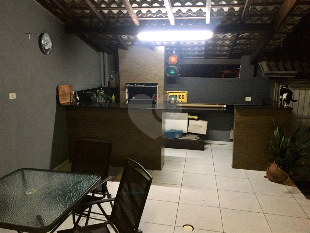 Casa à venda com 3 quartos, 170m² - Foto 8