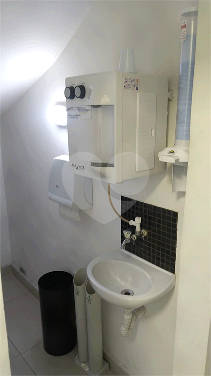 Aluga-se Sala no Centro Empresarial Mazzei Labriut