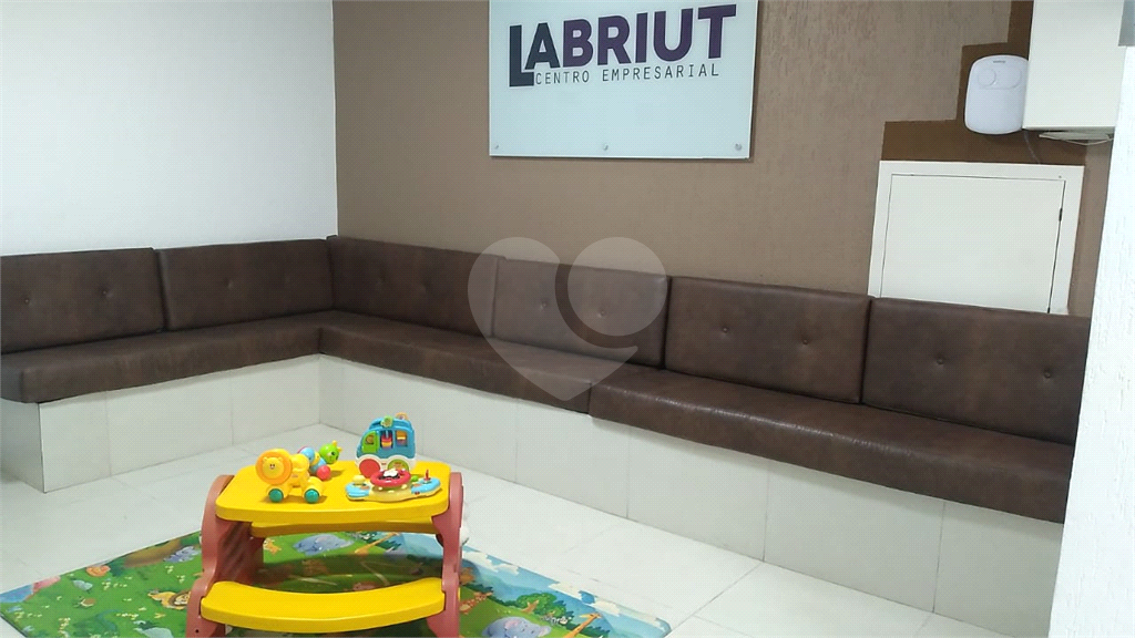 Aluga-se Sala no Centro Empresarial Mazzei Labriut