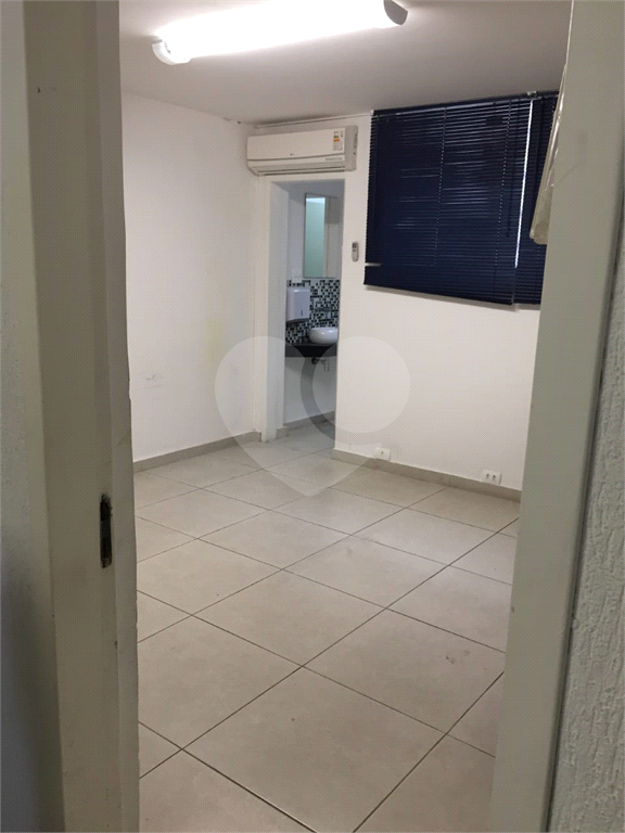 Aluga-se Sala no Centro Empresarial Mazzei Labriut