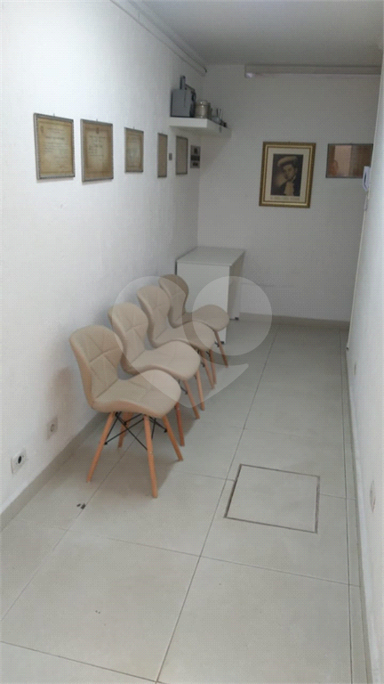 Aluga-se Sala no Centro Empresarial Mazzei Labriut