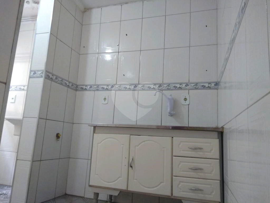 Artamento 2 dormitórios quartos 1 banheiro vaga 1 sala