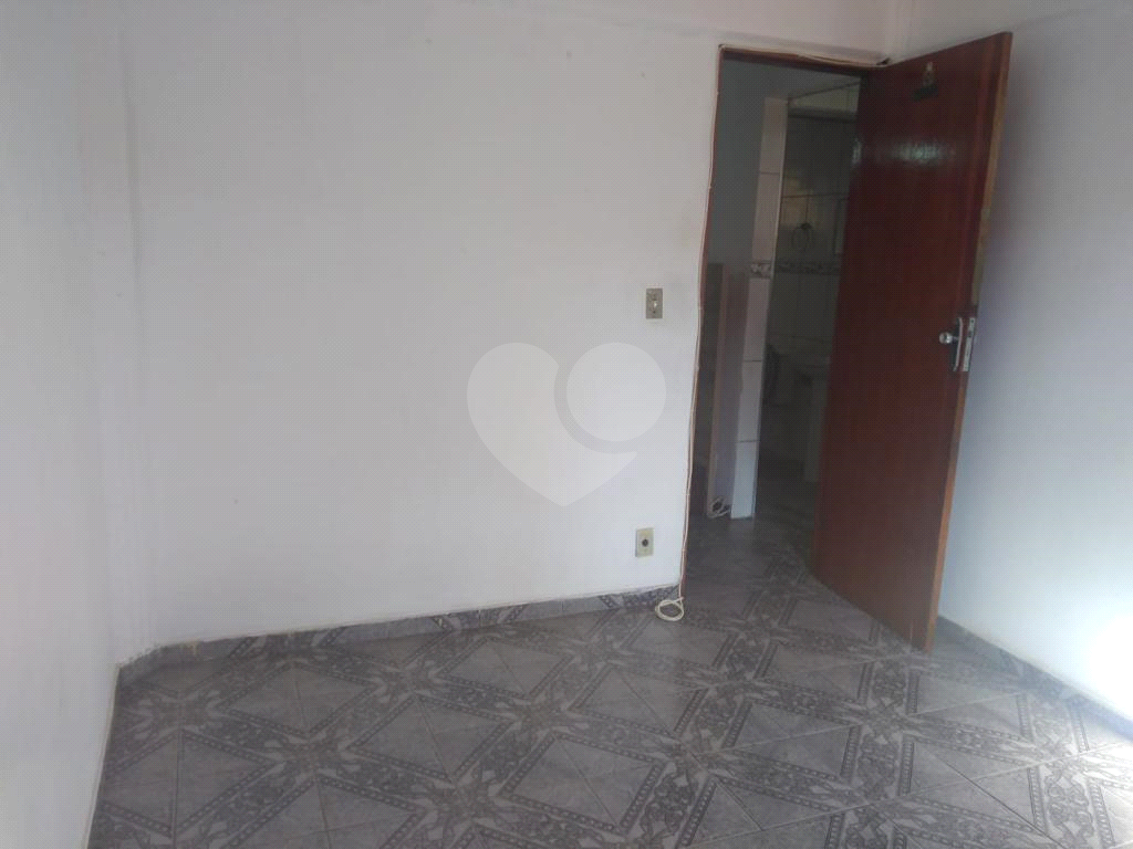 Artamento 2 dormitórios quartos 1 banheiro vaga 1 sala
