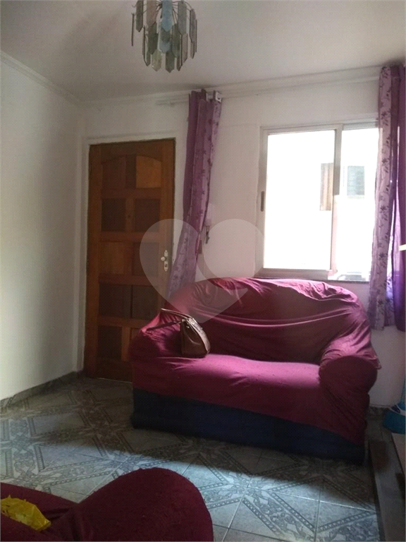 Artamento 2 dormitórios quartos 1 banheiro vaga 1 sala