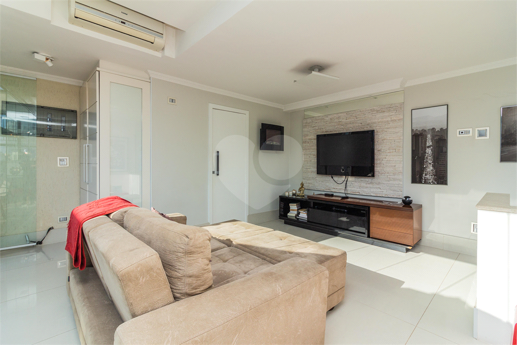 Cobertura dúplex para locação com 112 m, 2 dormitórios, 1 vaga na Saúde!