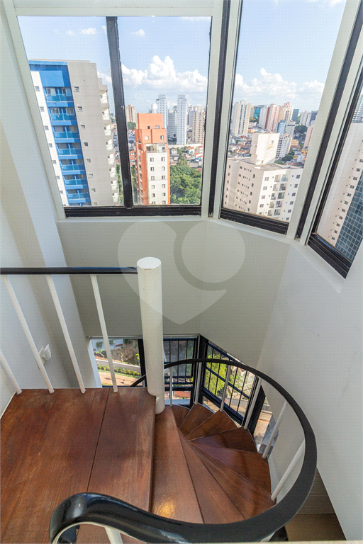 Cobertura dúplex para locação com 112 m, 2 dormitórios, 1 vaga na Saúde!