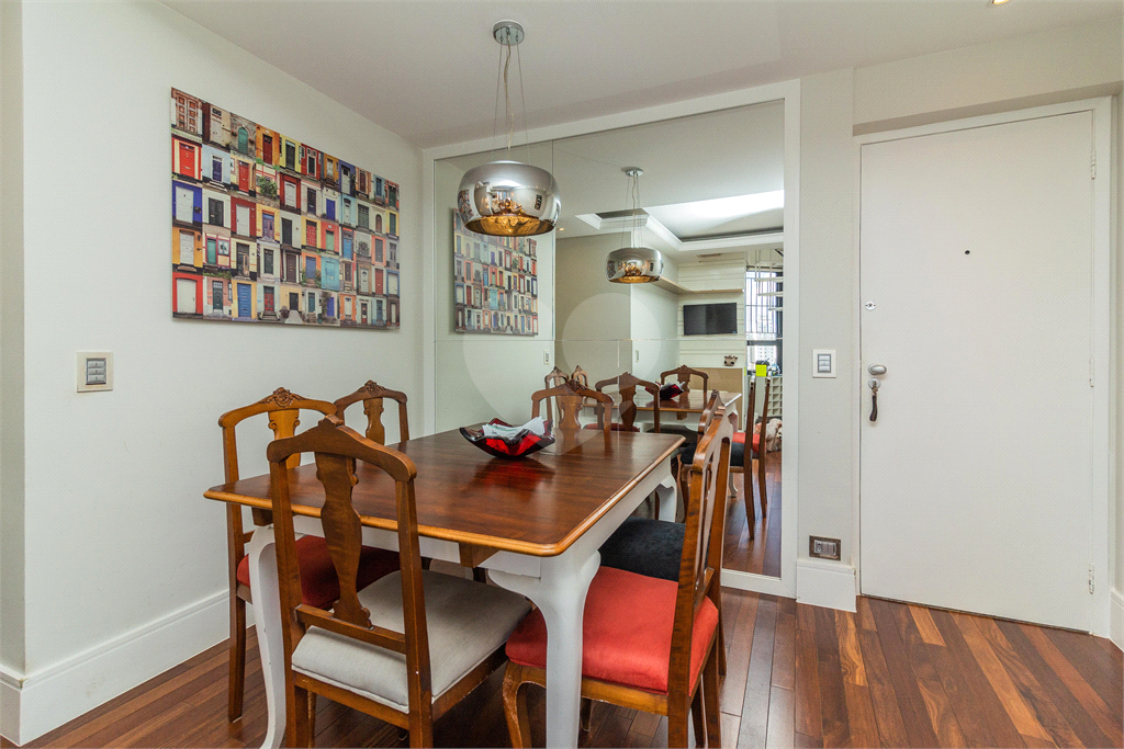 Cobertura dúplex para locação com 112 m, 2 dormitórios, 1 vaga na Saúde!