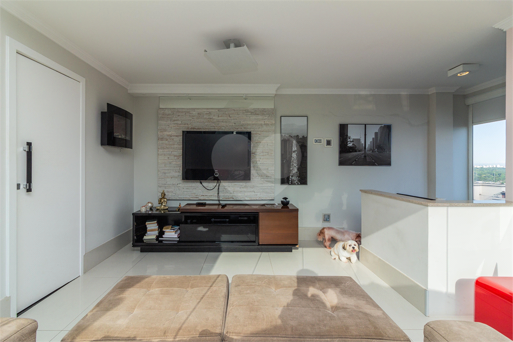 Cobertura dúplex para locação com 112 m, 2 dormitórios, 1 vaga na Saúde!