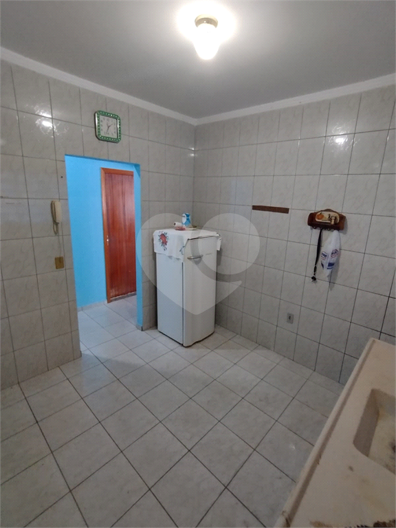 Casa à venda com 3 quartos, 54m² - Foto 11