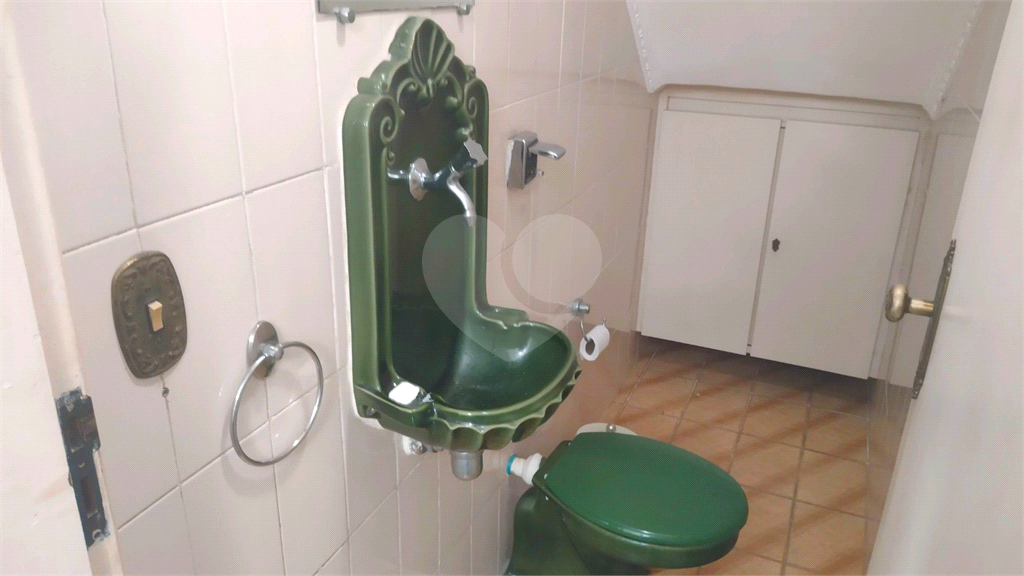 Sobrado Horto florestal - 3 quartos e 2 Vagas 