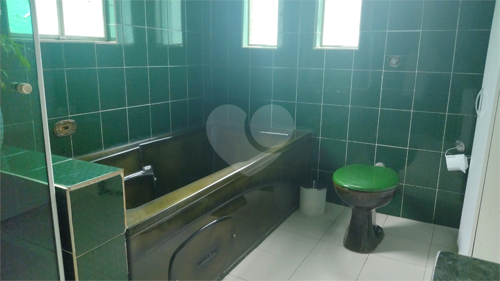 Sobrado Horto florestal - 3 quartos e 2 Vagas 