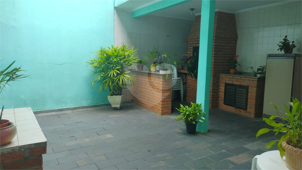 Sobrado Horto florestal - 3 quartos e 2 Vagas 