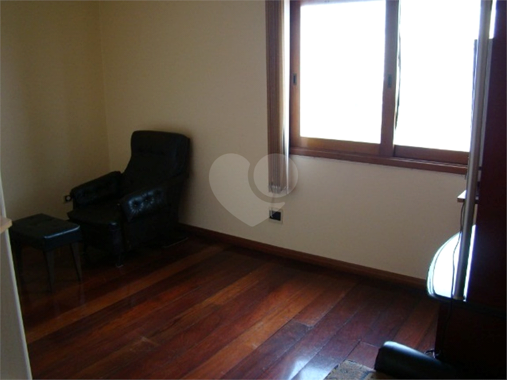 Apartamento 236m³ à venda na Moóca - 4 quartos (3 suíte) e 3 vagas
