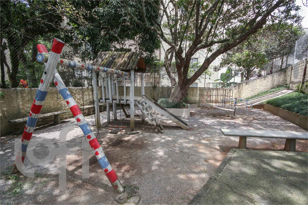 Apartamento à Venda no Alto de Pinheiros – Condomínio 2000