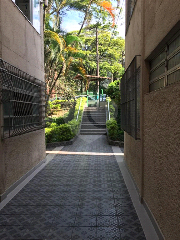 Apartamento à Venda no Alto de Pinheiros – Condomínio 2000