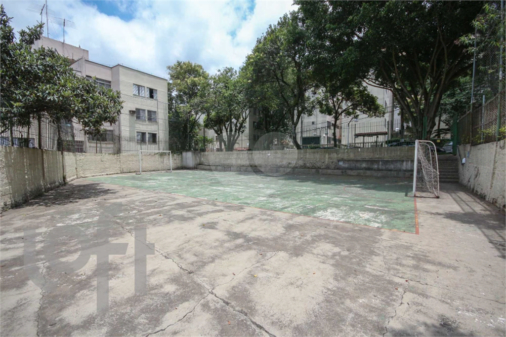 Apartamento à Venda no Alto de Pinheiros – Condomínio 2000