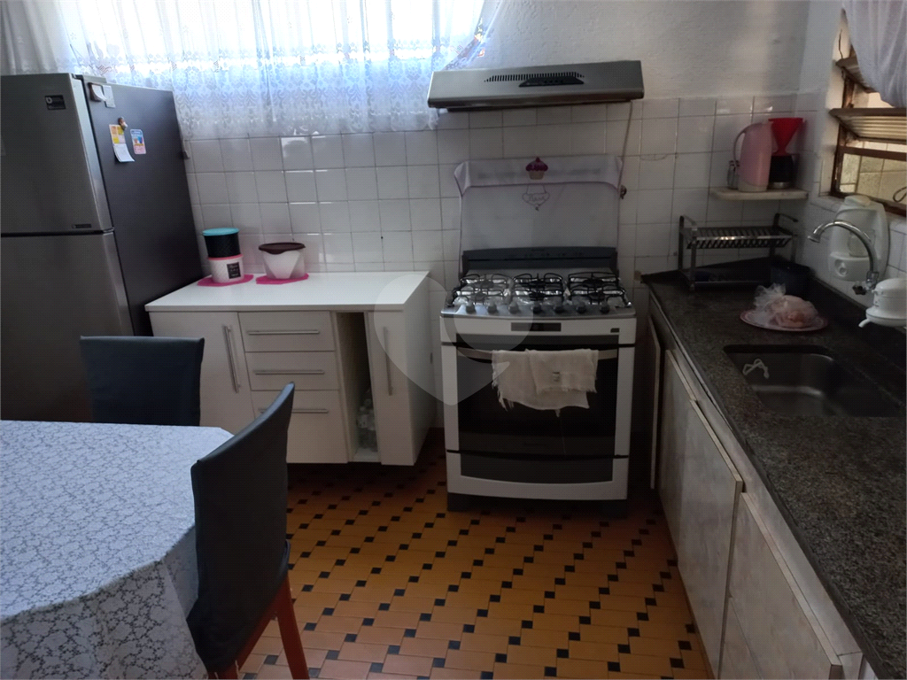 Atenção Construtores Terreno no Horto Florestal com 1.118 Metros com Casa Térrea no Local!!!