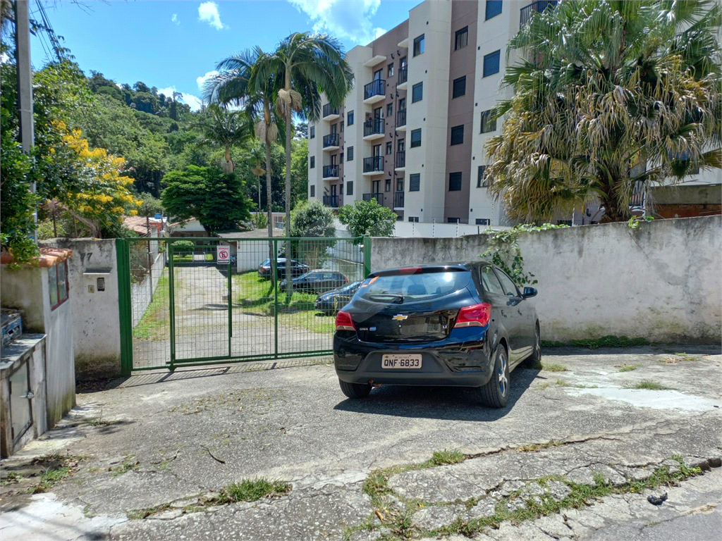 Atenção Construtores Terreno no Horto Florestal com 1.118 Metros com Casa Térrea no Local!!!