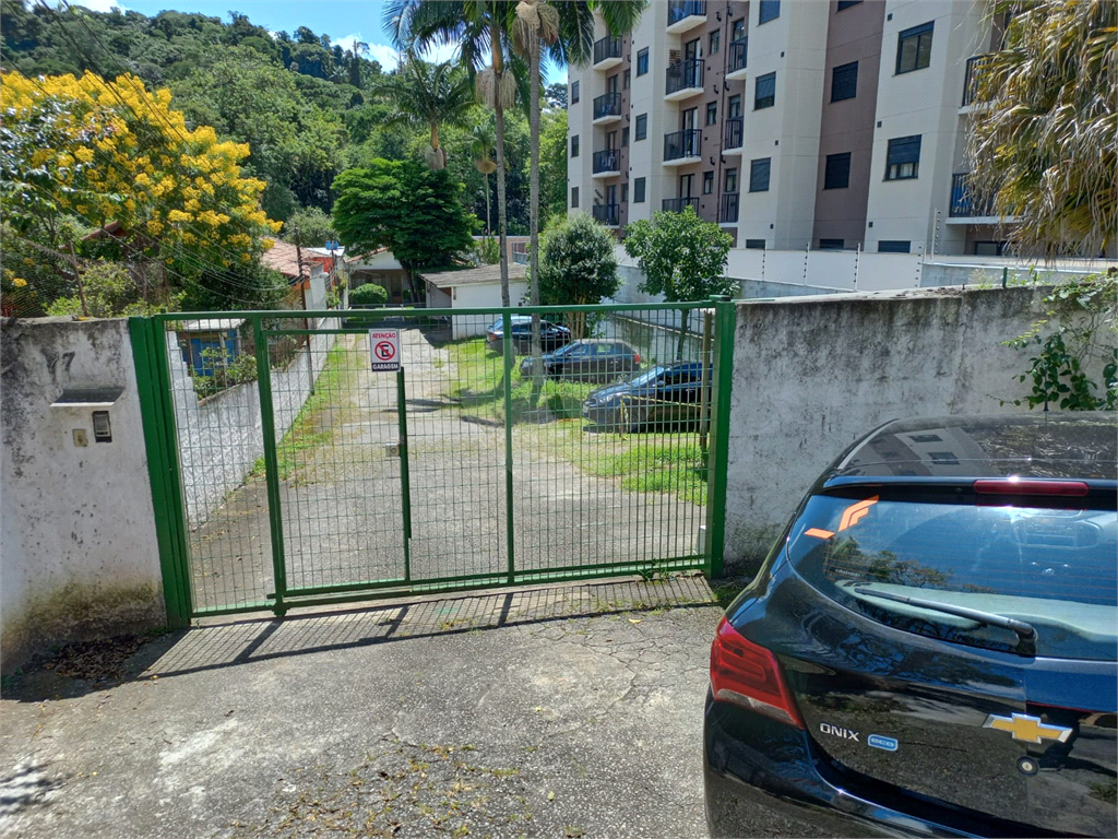 Atenção Construtores Terreno no Horto Florestal com 1.118 Metros com Casa Térrea no Local!!!