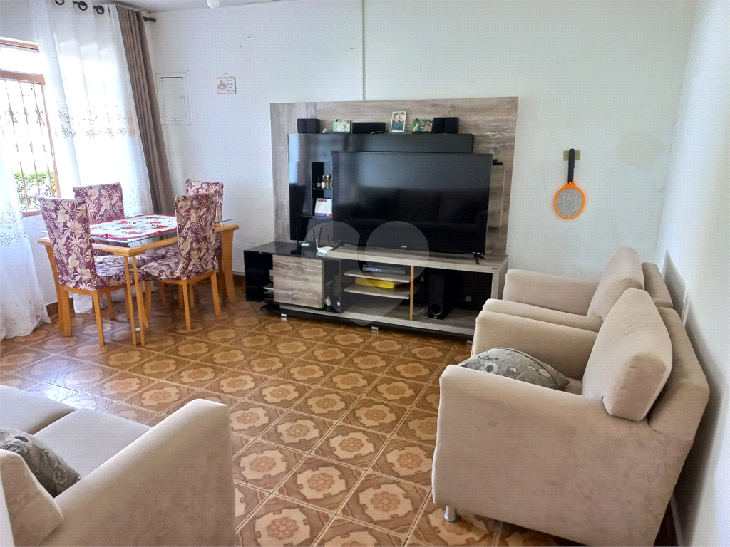 Atenção Construtores Terreno no Horto Florestal com 1.118 Metros com Casa Térrea no Local!!!