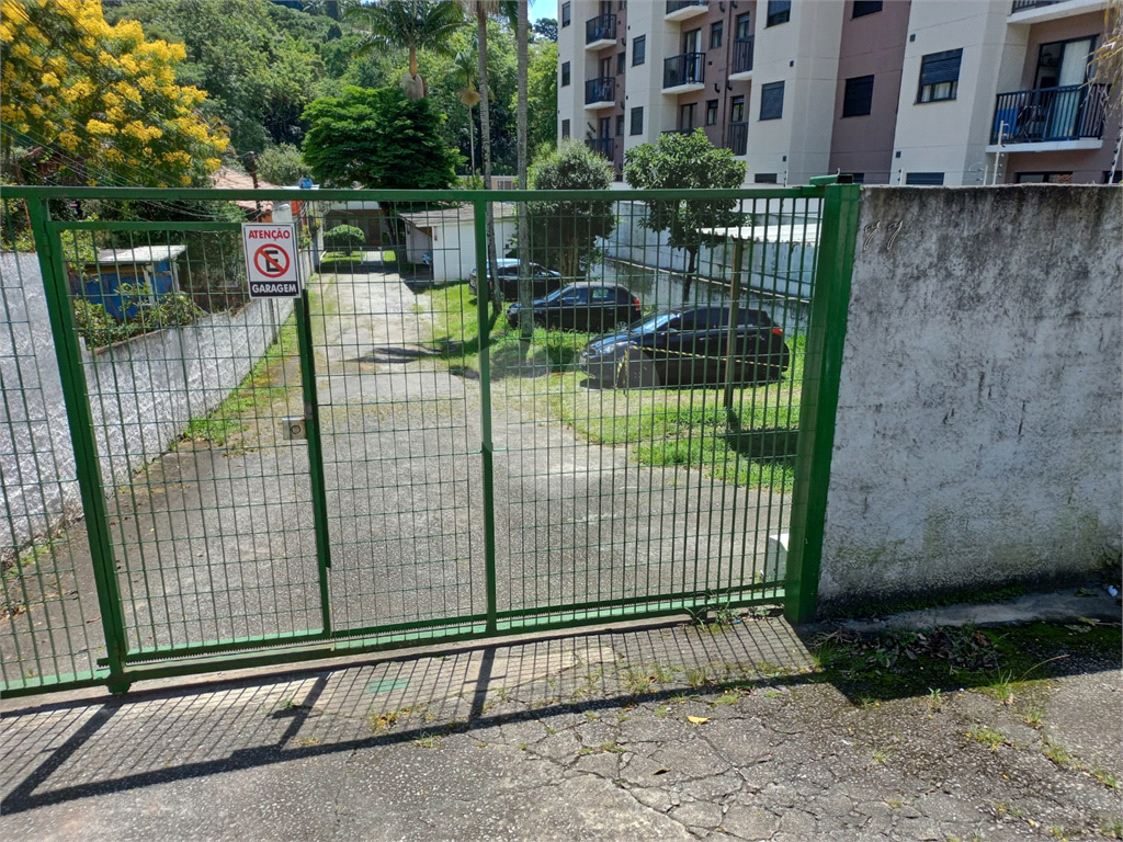 Atenção Construtores Terreno no Horto Florestal com 1.118 Metros com Casa Térrea no Local!!!
