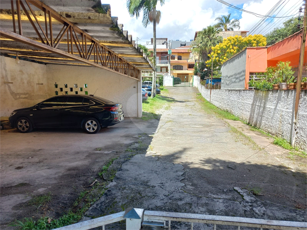 Atenção Construtores Terreno no Horto Florestal com 1.118 Metros com Casa Térrea no Local!!!