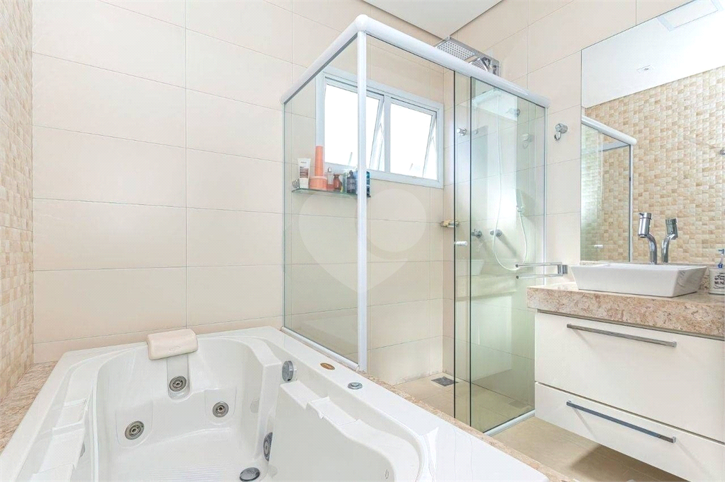 Casa em condomínio com  246m² - 4 quartos - Sorocaba/SP