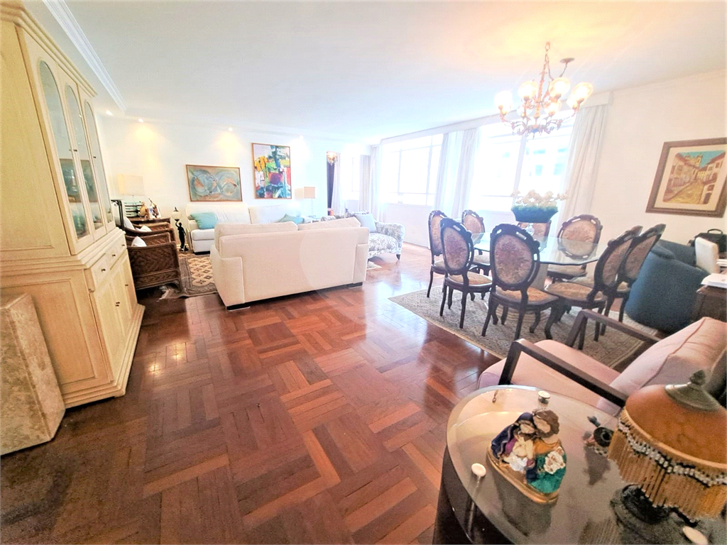 APARTAMENTO em HIGIENÓPOLIS