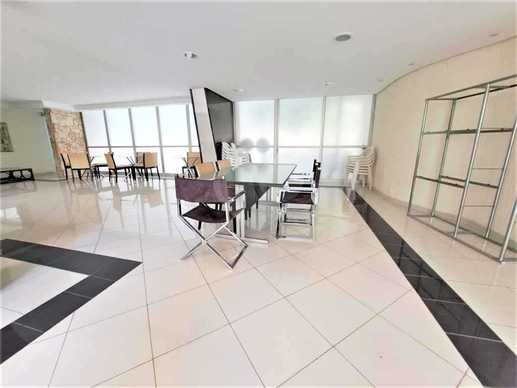 APARTAMENTO em HIGIENÓPOLIS