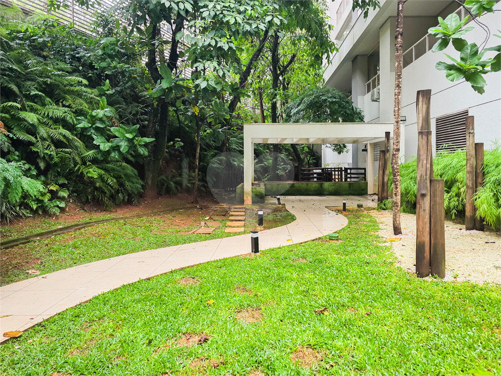 Apartamento - Vila Andrade - 2 Suítes / Quartos - 2 Vagas - Venda / Compra