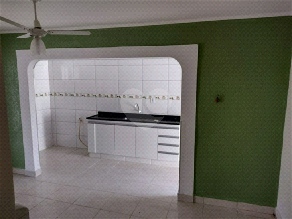 Casa à venda com 3 quartos, 90m² - Foto 7