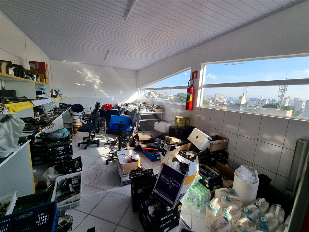 Excelente oportunidade! Galpão com quase 600 metros em uma ótima localização.