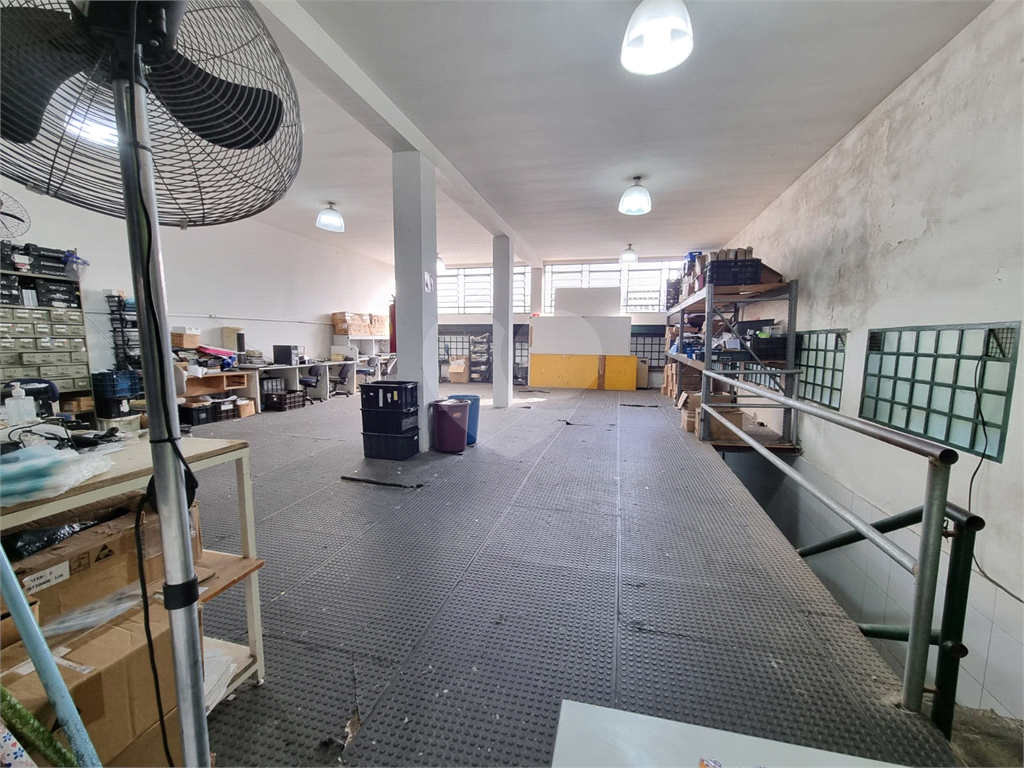 Excelente oportunidade! Galpão com quase 600 metros em uma ótima localização.