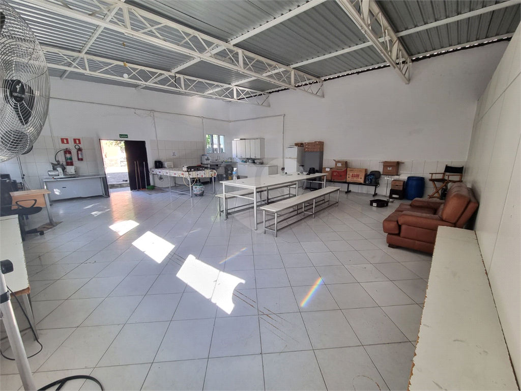 Excelente oportunidade! Galpão com quase 600 metros em uma ótima localização.