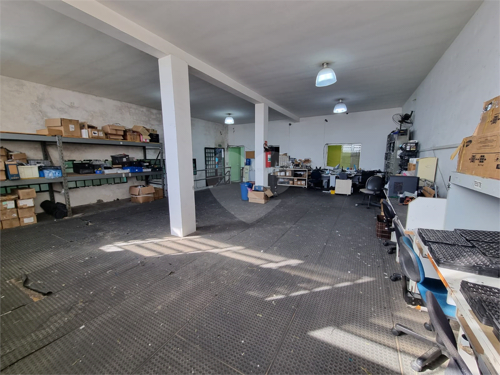 Excelente oportunidade! Galpão com quase 600 metros em uma ótima localização.