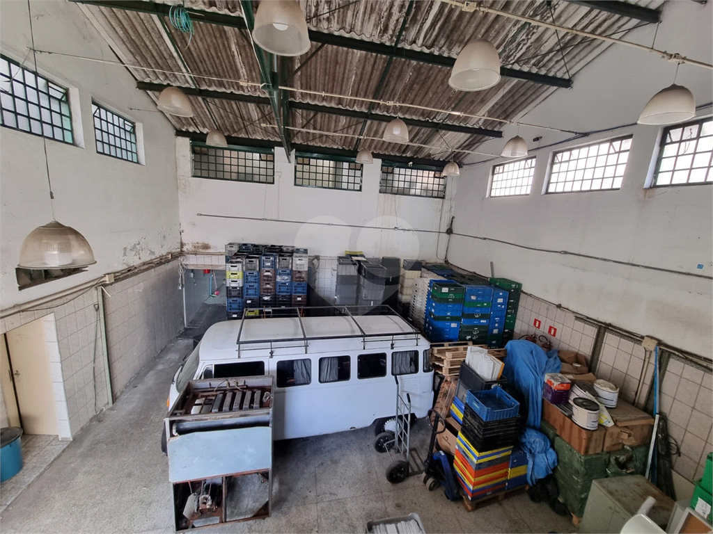Excelente oportunidade! Galpão com quase 600 metros em uma ótima localização.