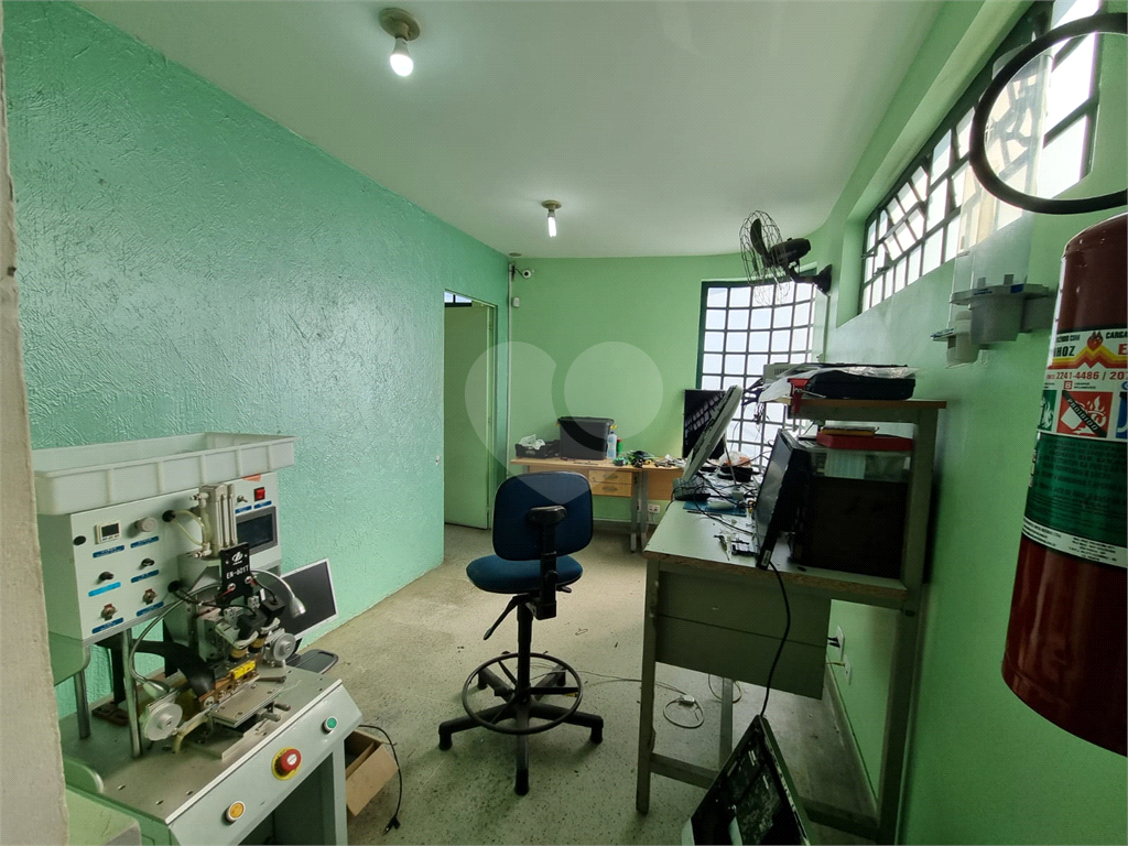 Excelente oportunidade! Galpão com quase 600 metros em uma ótima localização.